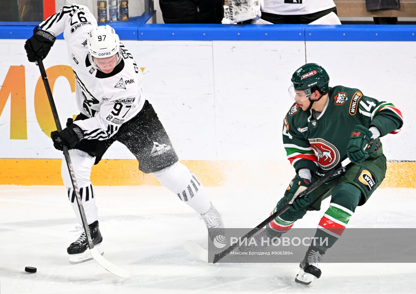 Хоккей. КХЛ. "Ак Барс" (Казань) - "Трактор" (Челябинск)