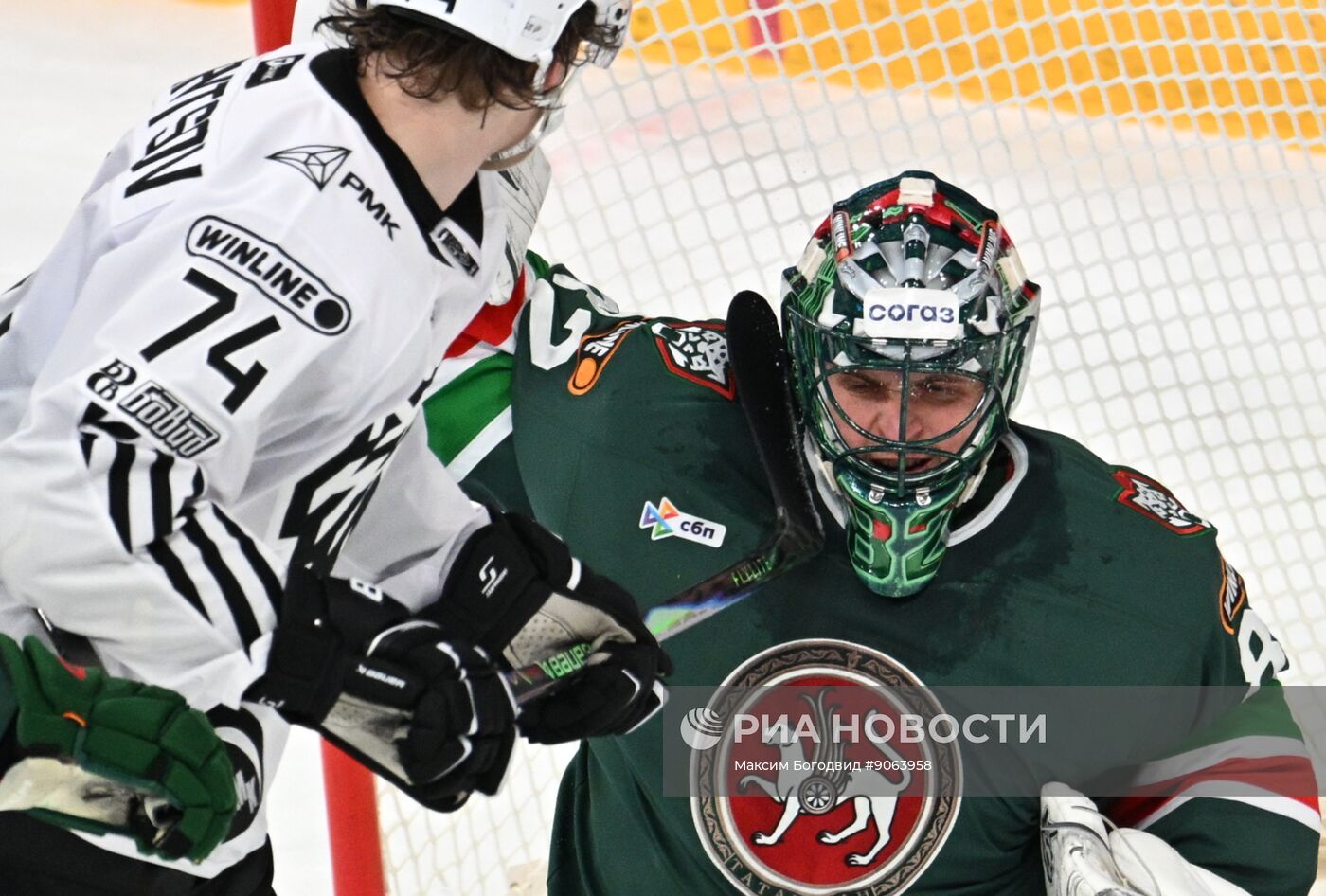 Хоккей. КХЛ. "Ак Барс" (Казань) - "Трактор" (Челябинск)