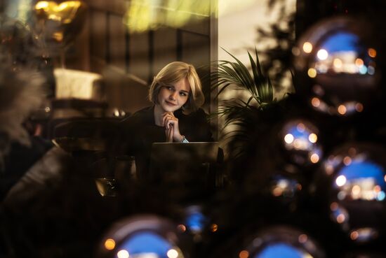 Подготовка к Новому году в городах России