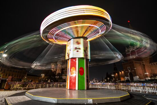 Подготовка к Новому году в городах России