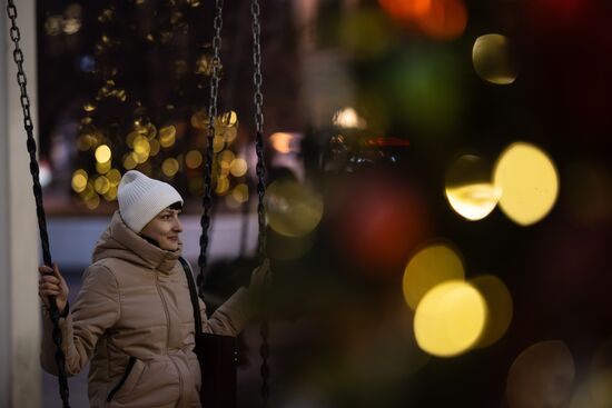 Подготовка к Новому году в городах России