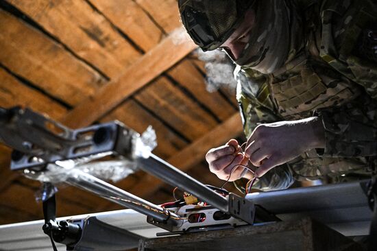 Боевая работа расчета БПЛА "Молния-2" 37-го мотострелкового полка на Краснолиманском направлении СВО