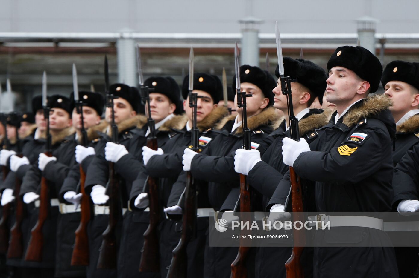 Церемония спуска на воду морского тральщика "Дмитрий Лысов" в Санкт-Петербурге