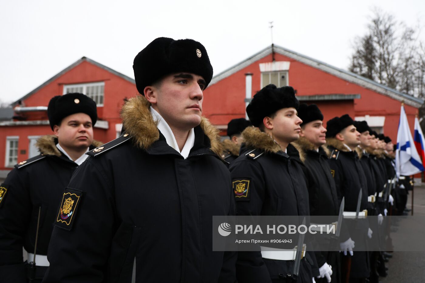 Церемония спуска на воду морского тральщика "Дмитрий Лысов" в Санкт-Петербурге