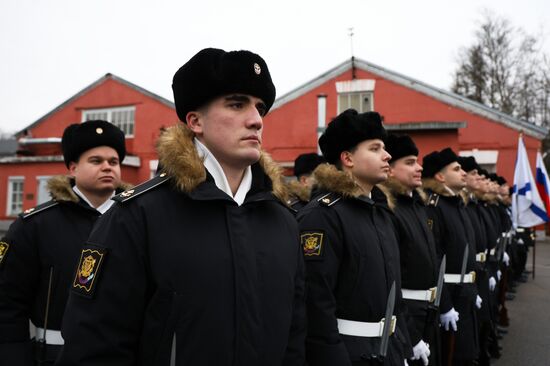 Церемония спуска на воду морского тральщика "Дмитрий Лысов" в Санкт-Петербурге