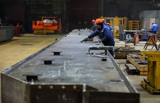 Урюпинский крановый завод