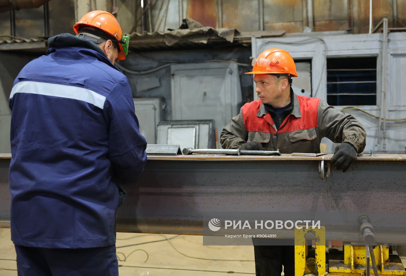 Урюпинский крановый завод