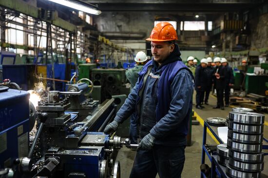 Урюпинский крановый завод