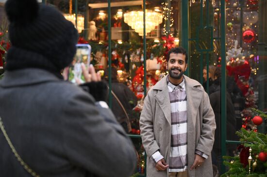 Новогодние украшения в городах России