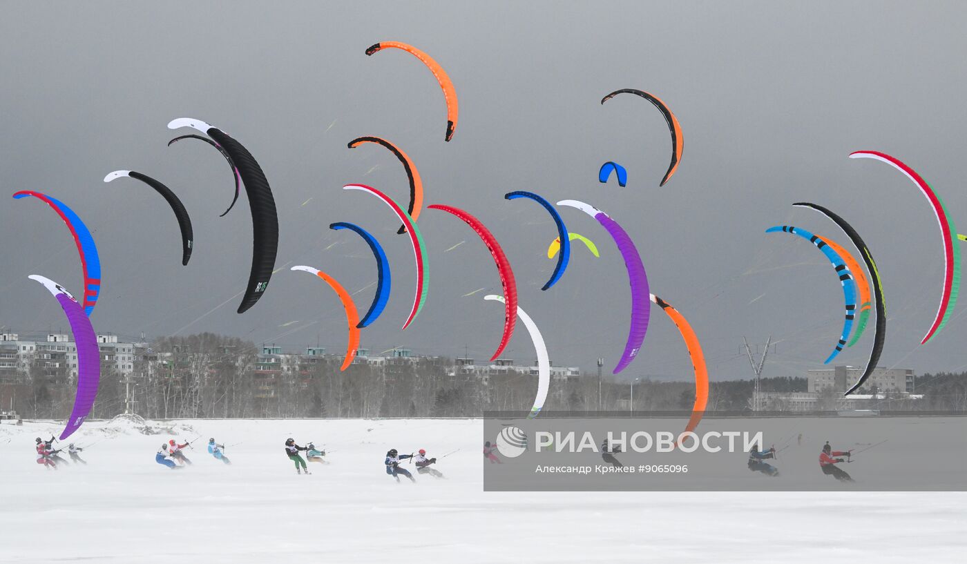 Соревнования по зимнему кайтингу "Кубок Сибири"