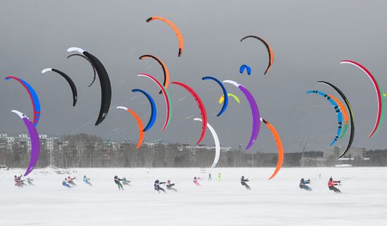 Соревнования по зимнему кайтингу "Кубок Сибири"