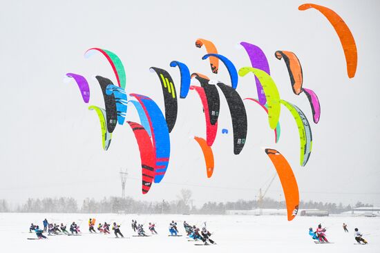 Соревнования по зимнему кайтингу "Кубок Сибири"