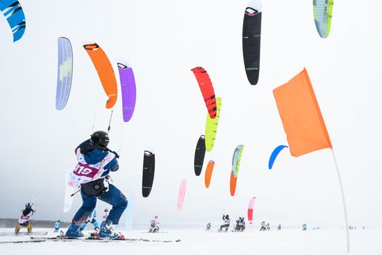 Соревнования по зимнему кайтингу "Кубок Сибири"