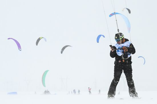 Соревнования по зимнему кайтингу "Кубок Сибири"