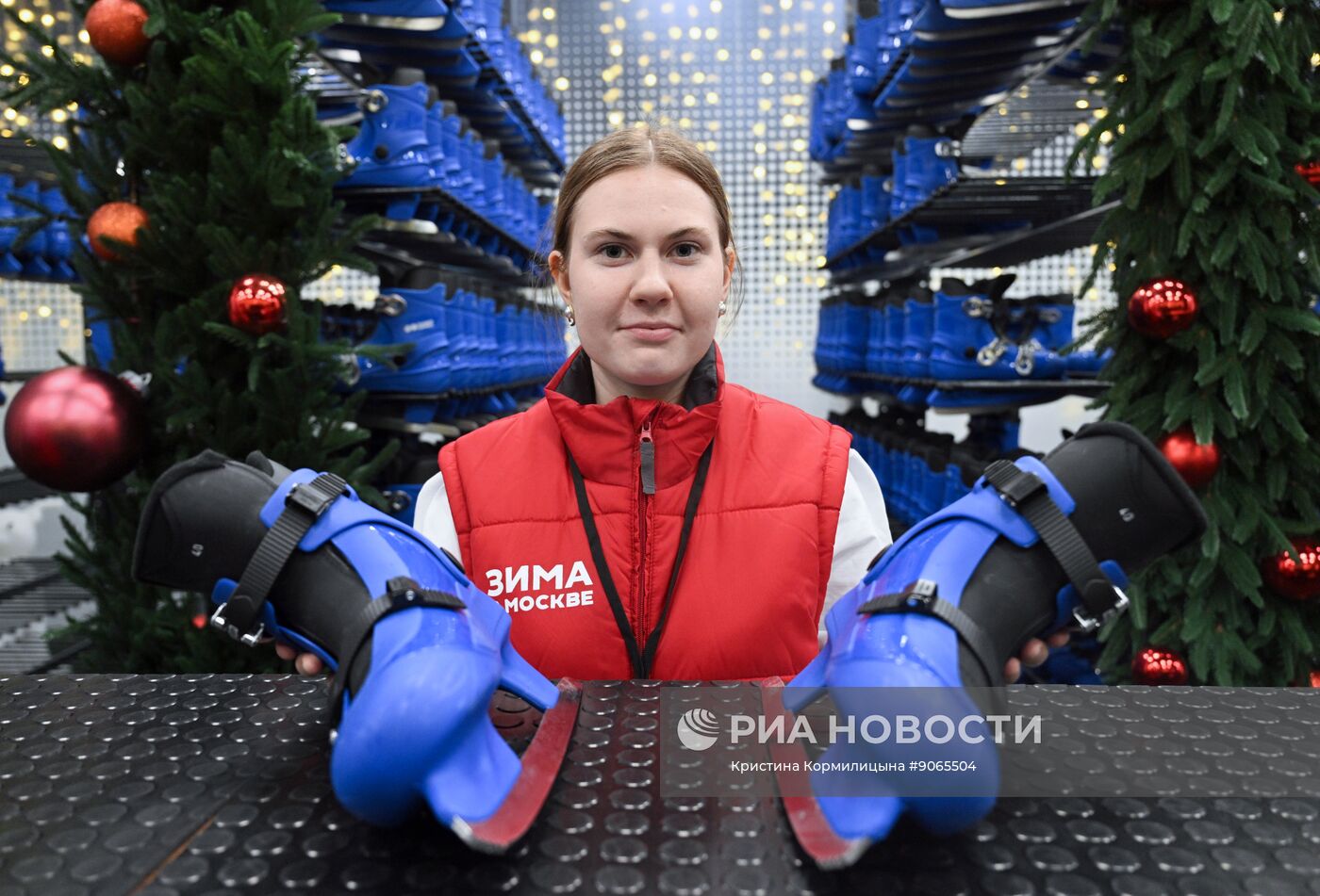 Каток на Царской набережной музея-заповедника "Коломенское"