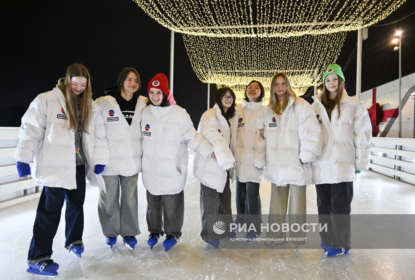 Каток на Царской набережной музея-заповедника "Коломенское"