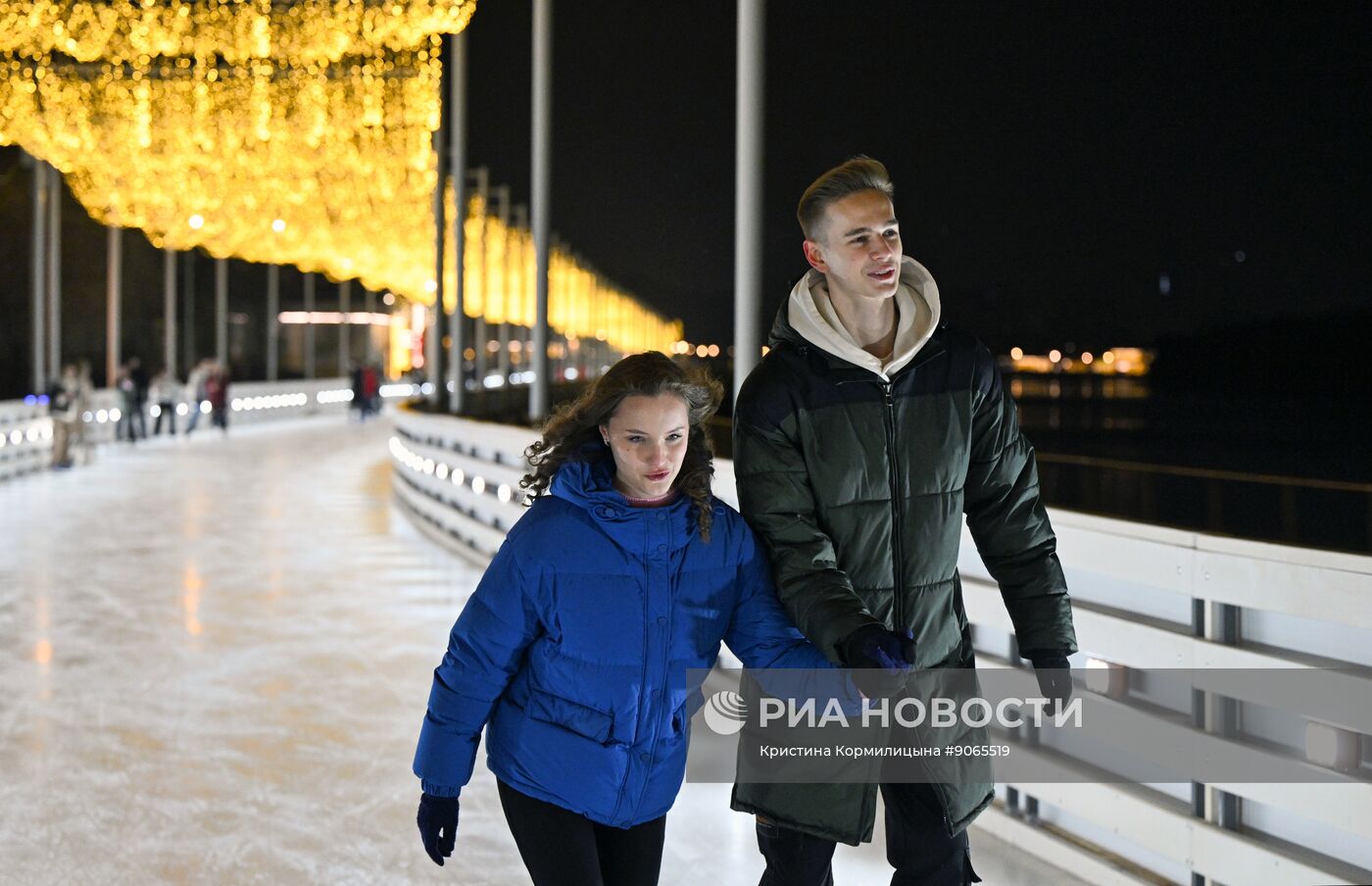 Каток на Царской набережной музея-заповедника "Коломенское"