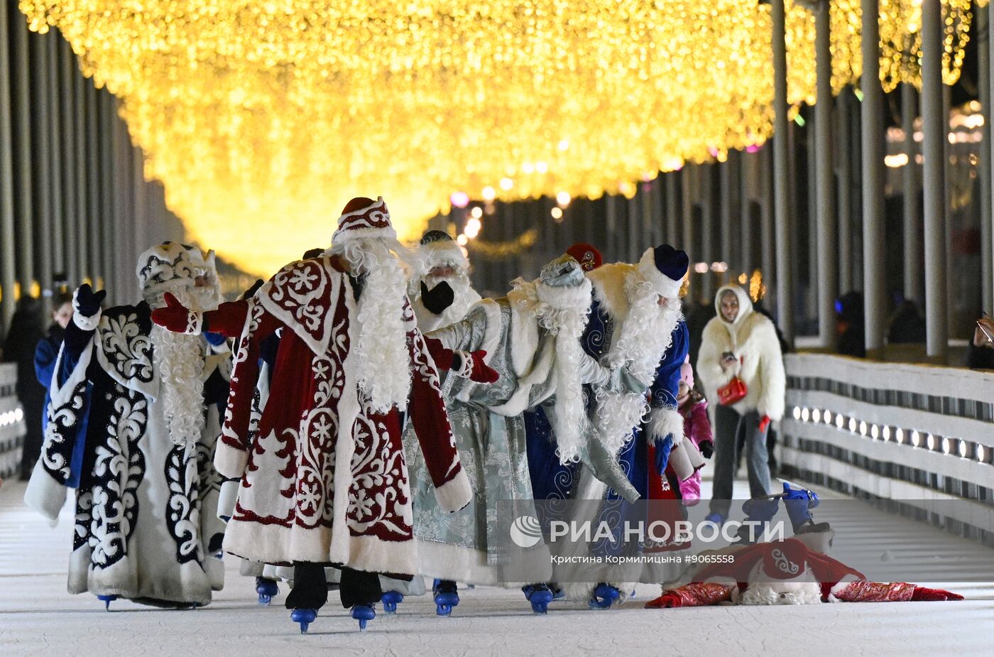 Каток на Царской набережной музея-заповедника "Коломенское"
