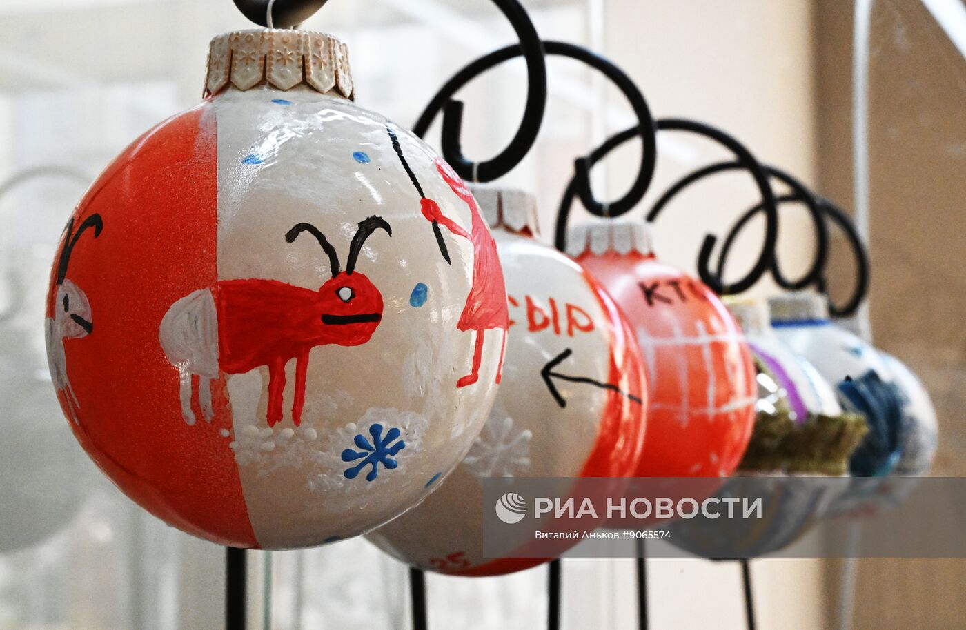 Выставка елочных игрушек во Владивостоке