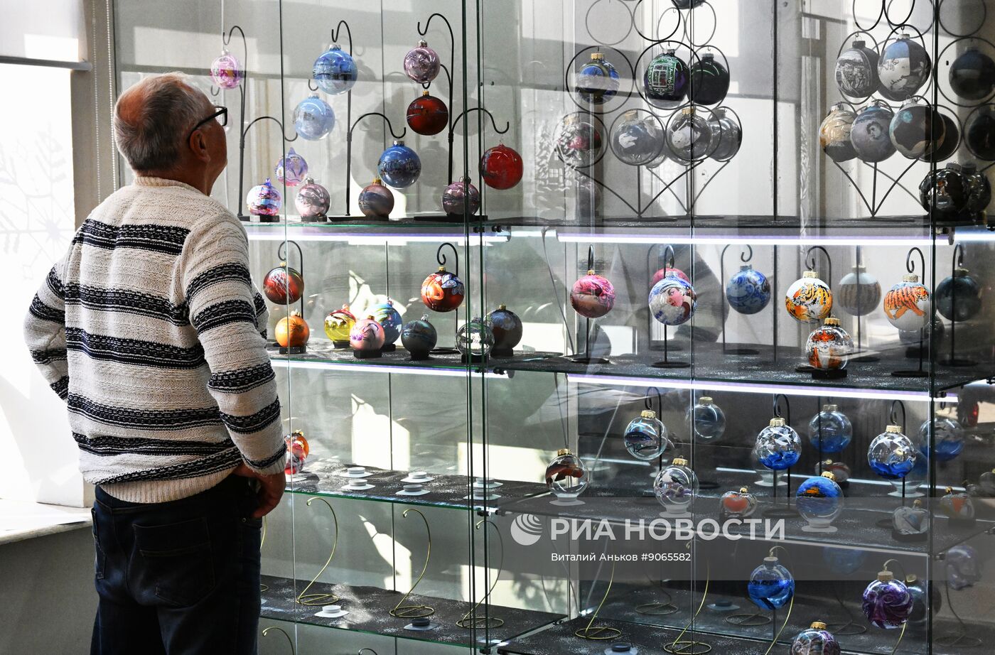 Выставка елочных игрушек во Владивостоке