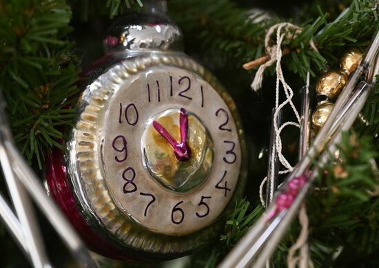 Выставка елочных игрушек во Владивостоке