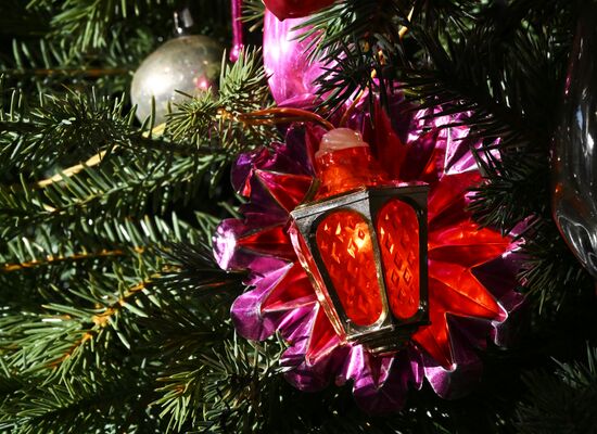 Выставка елочных игрушек во Владивостоке