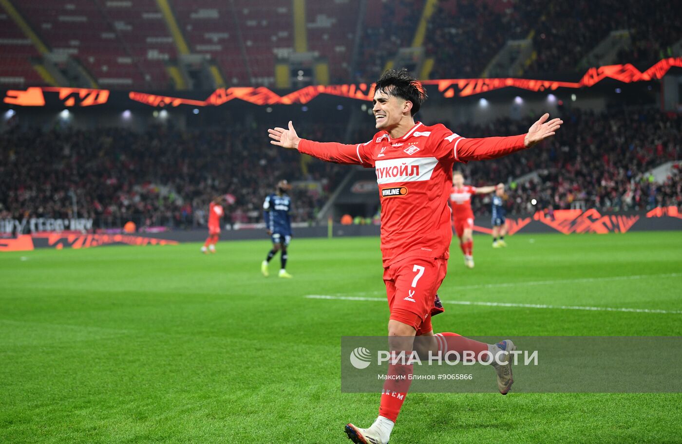 Футбол. РПЛ. "Спартак" (Москва) - "Динамо" (Москва) 