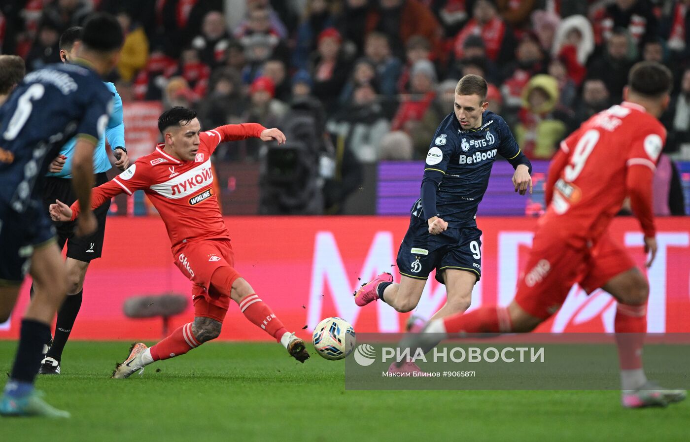 Футбол. РПЛ. "Спартак" (Москва) - "Динамо" (Москва) 