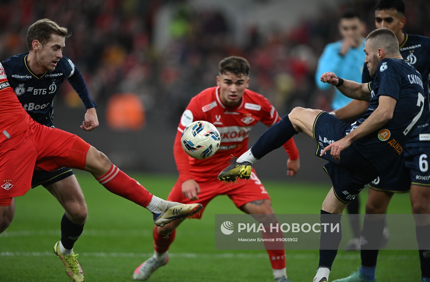 Футбол. РПЛ. "Спартак" (Москва) - "Динамо" (Москва) 