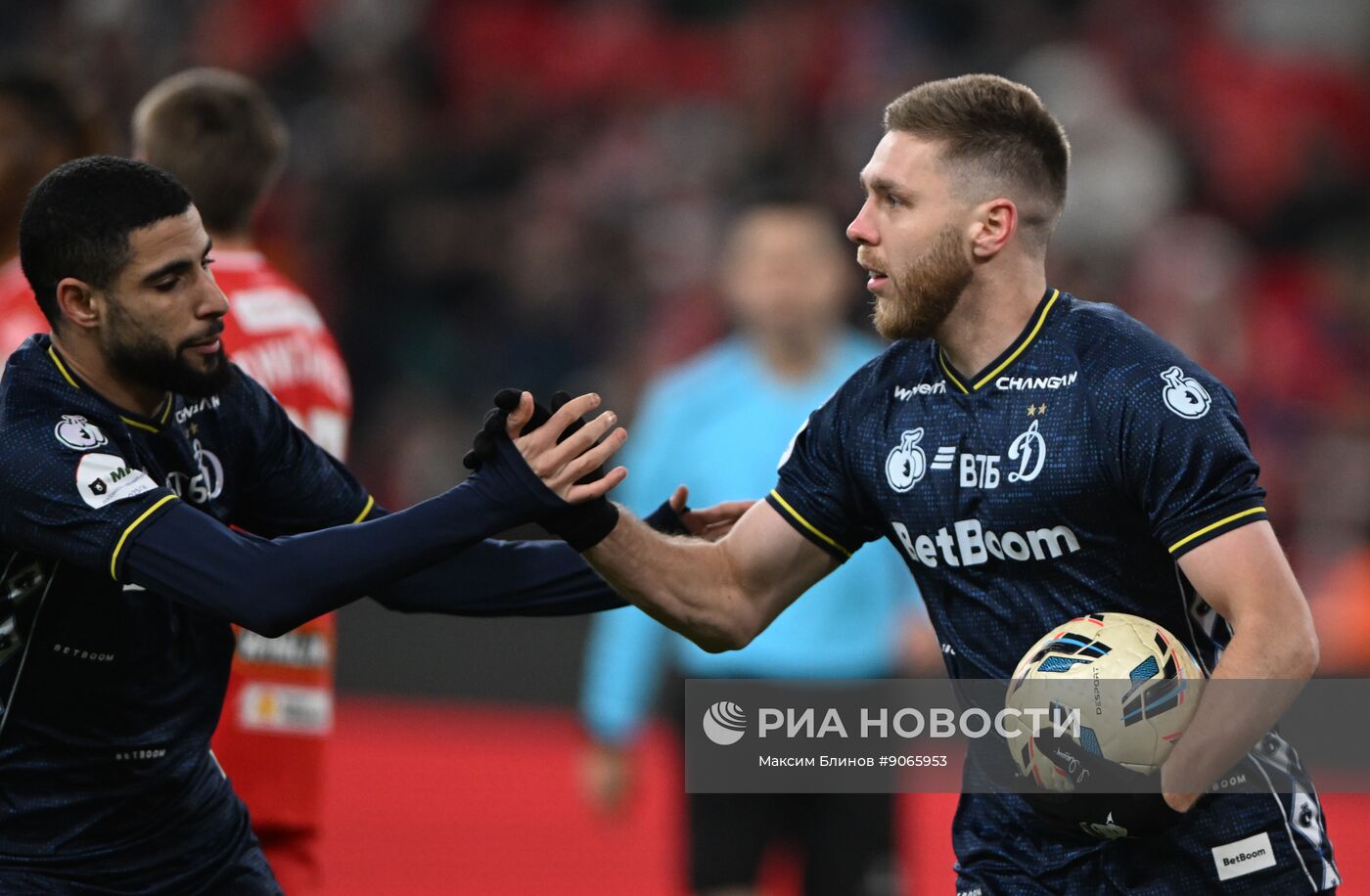 Футбол. РПЛ. "Спартак" (Москва) - "Динамо" (Москва) 