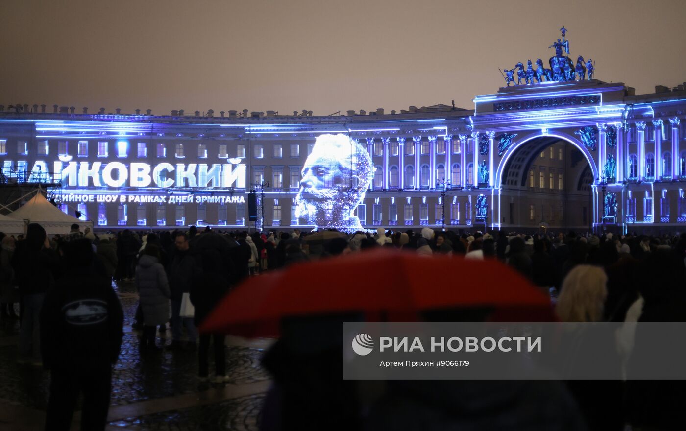 Мультимедийное шоу "Чайковский" на Дворцовой площади