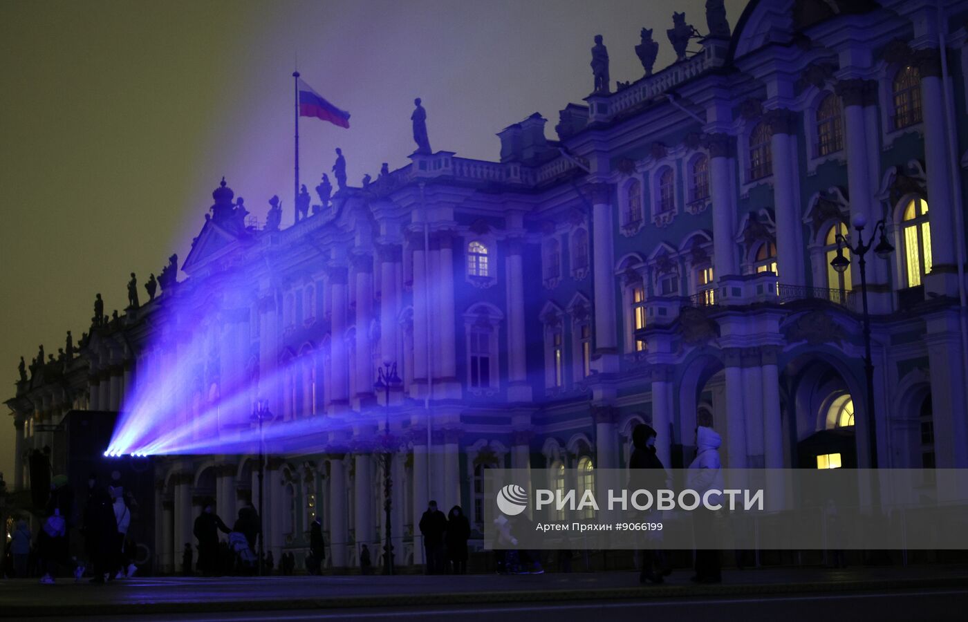 Мультимедийное шоу "Чайковский" на Дворцовой площади