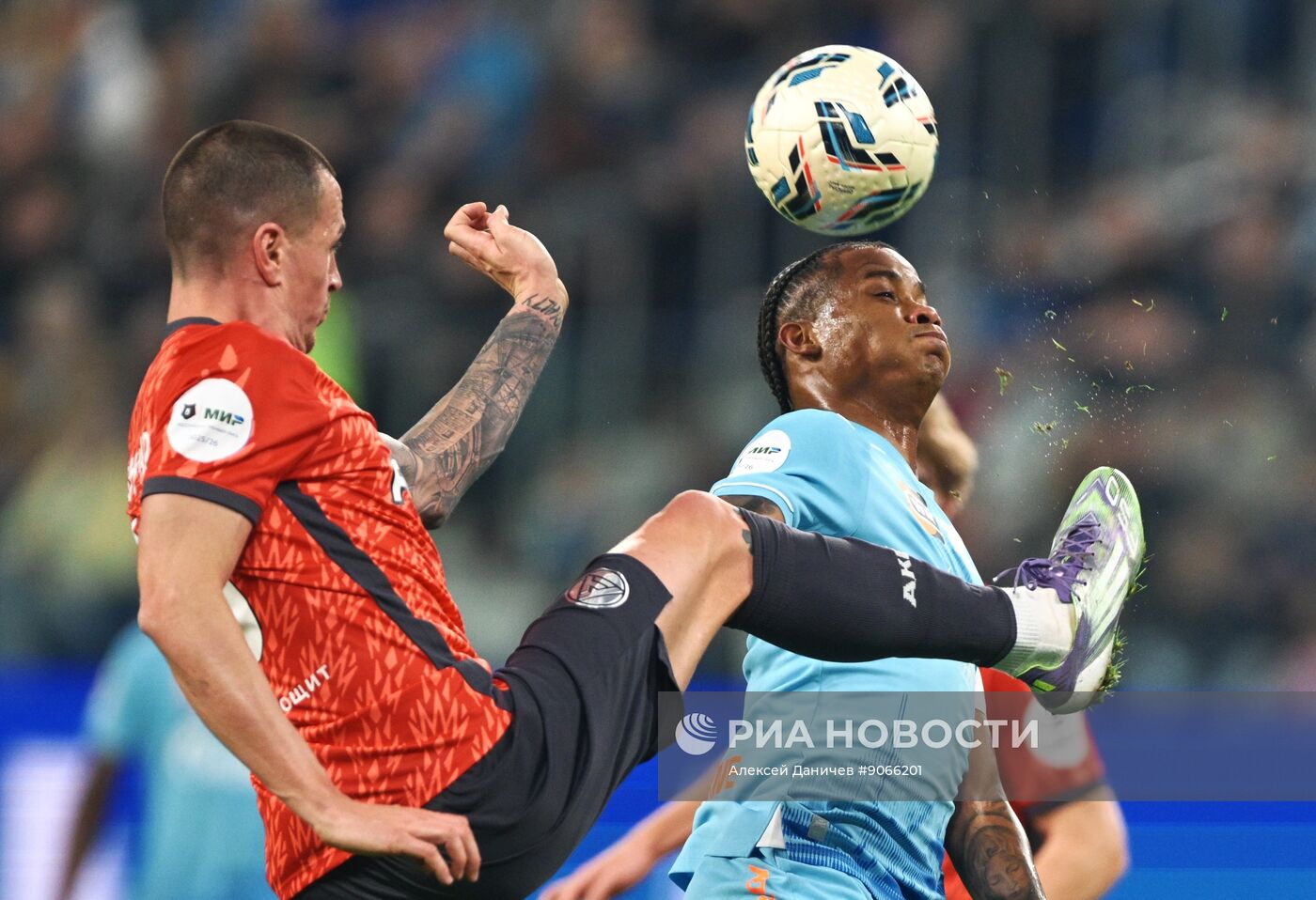 Футбол. РПЛ. "Зенит" (Санкт-Петербург) - "Акрон" (Тольятти)