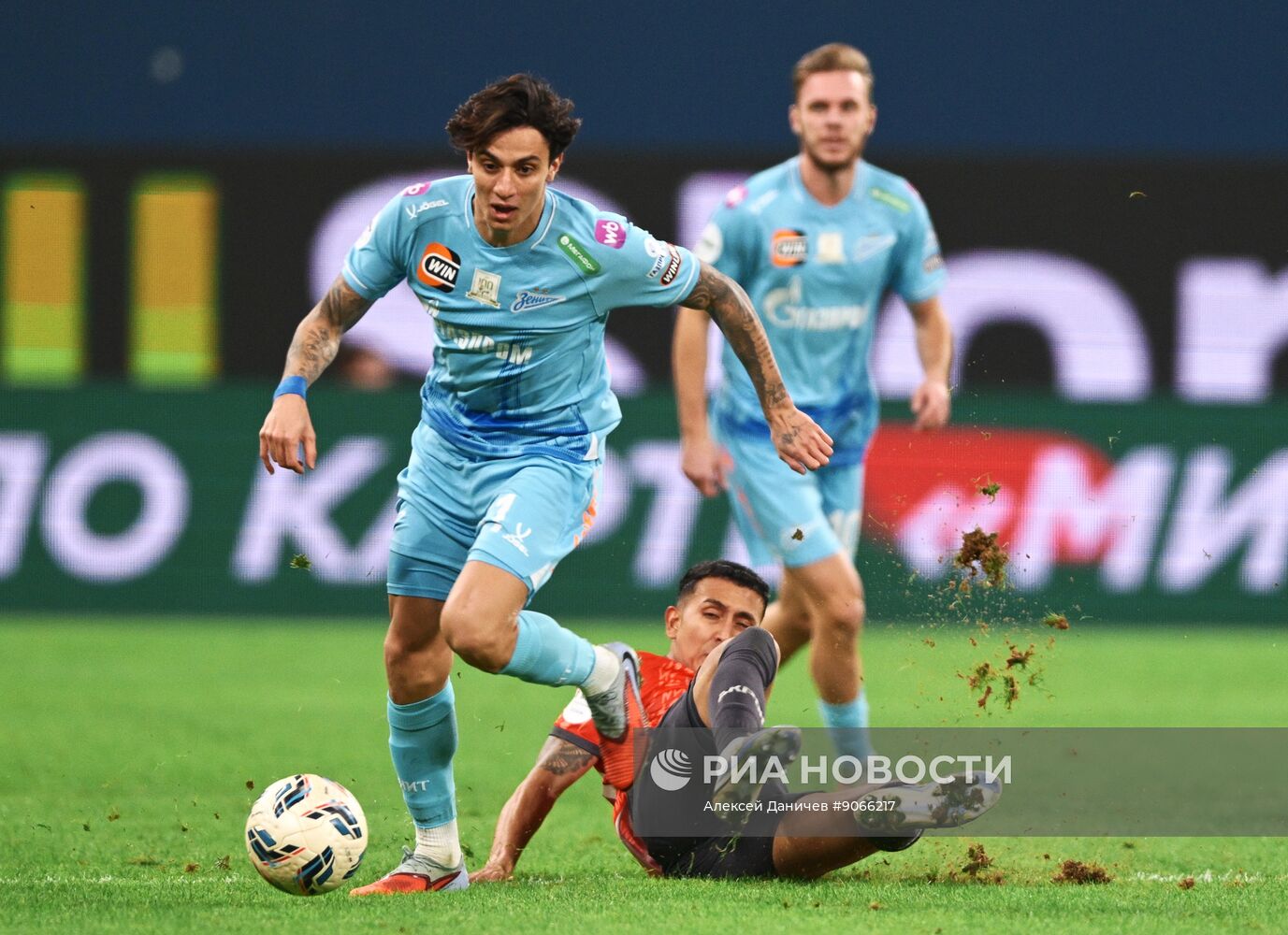 Футбол. РПЛ. "Зенит" (Санкт-Петербург) - "Акрон" (Тольятти)