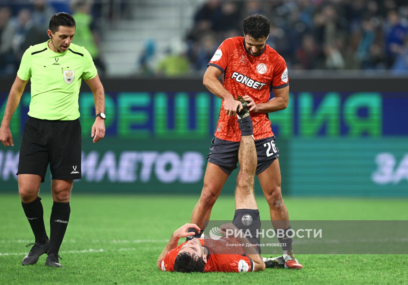 Футбол. РПЛ. "Зенит" (Санкт-Петербург) - "Акрон" (Тольятти)