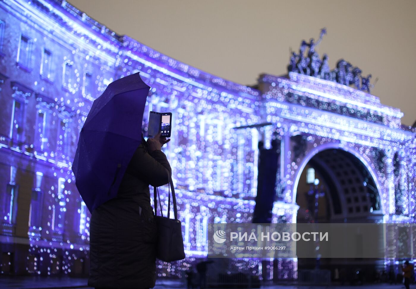 Мультимедийное шоу "Чайковский" на Дворцовой площади