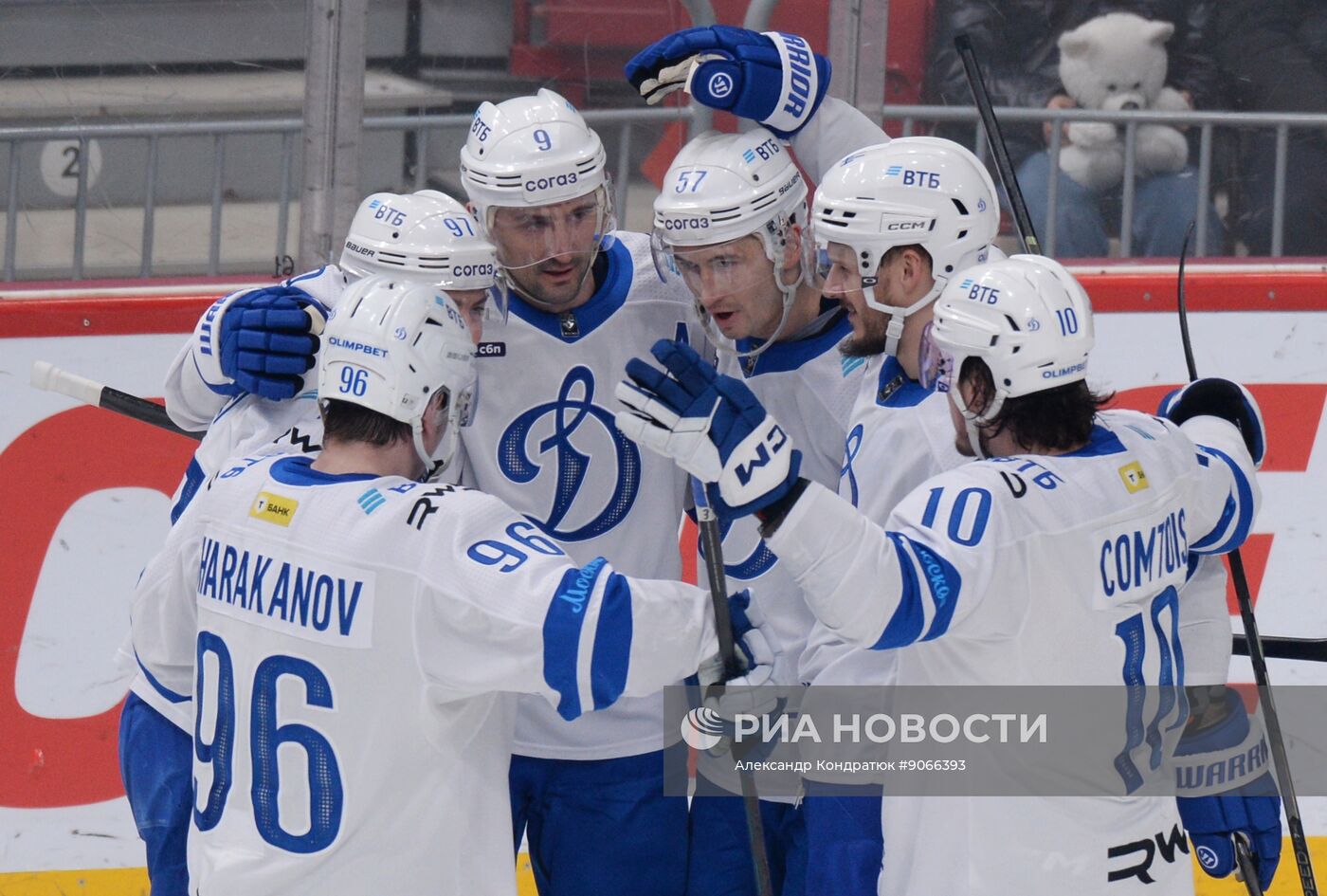 Хоккей. КХЛ. "Трактор" (Челябинск) - "Динамо" (Москва)