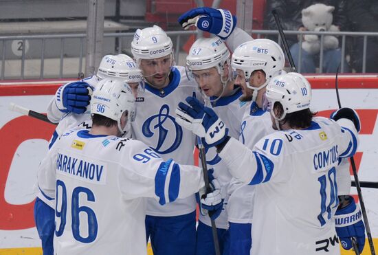 Хоккей. КХЛ. "Трактор" (Челябинск) - "Динамо" (Москва)