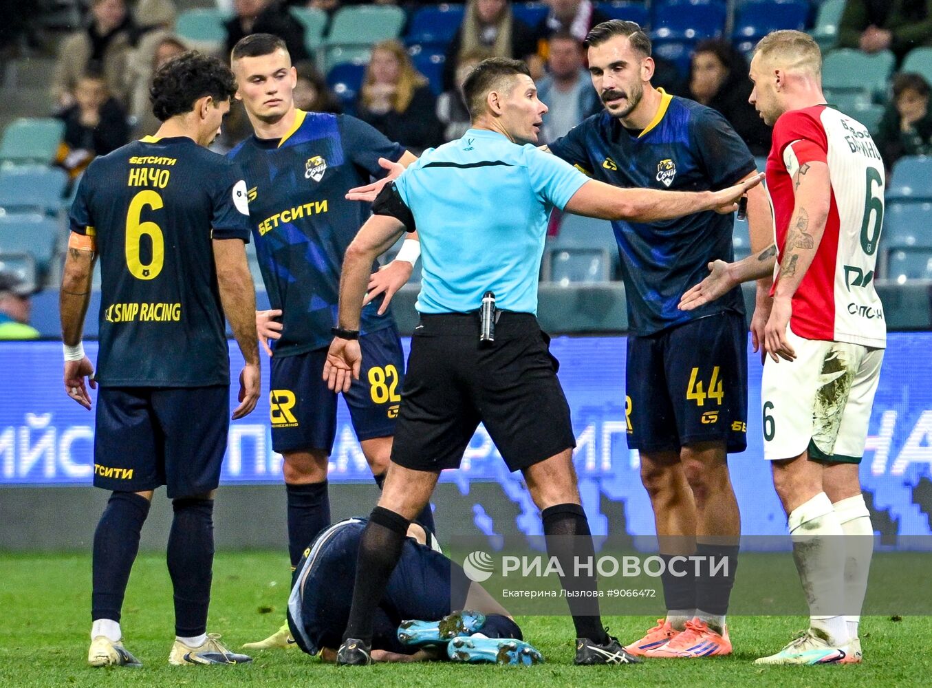 Футбол. РПЛ. "Сочи" (Сочи) - "Локомотив" (Москва) 