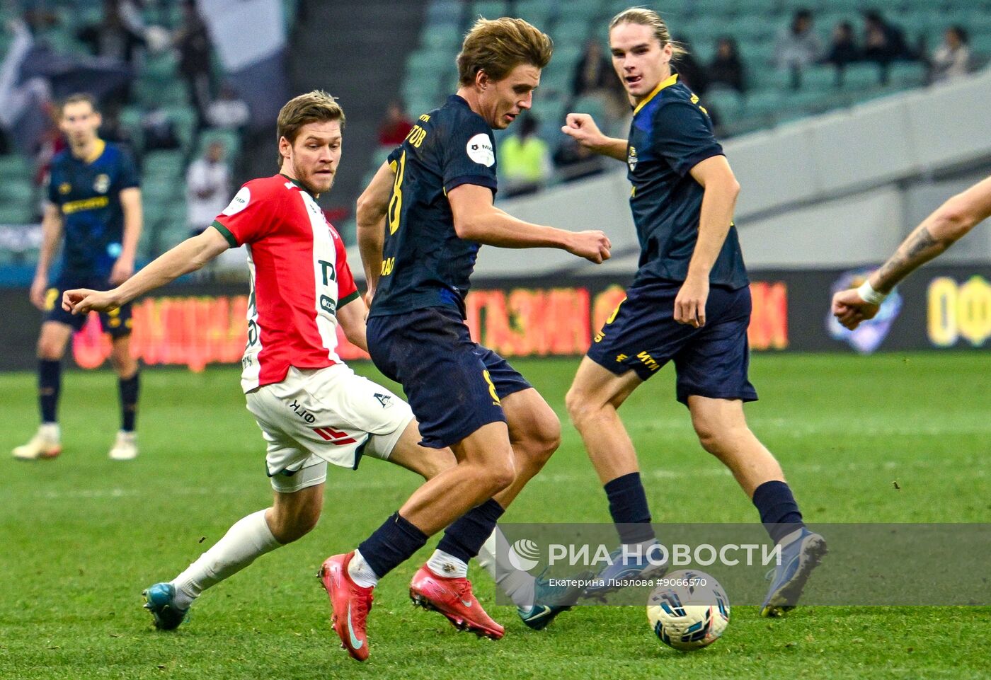 Футбол. РПЛ. "Сочи" (Сочи) - "Локомотив" (Москва) 