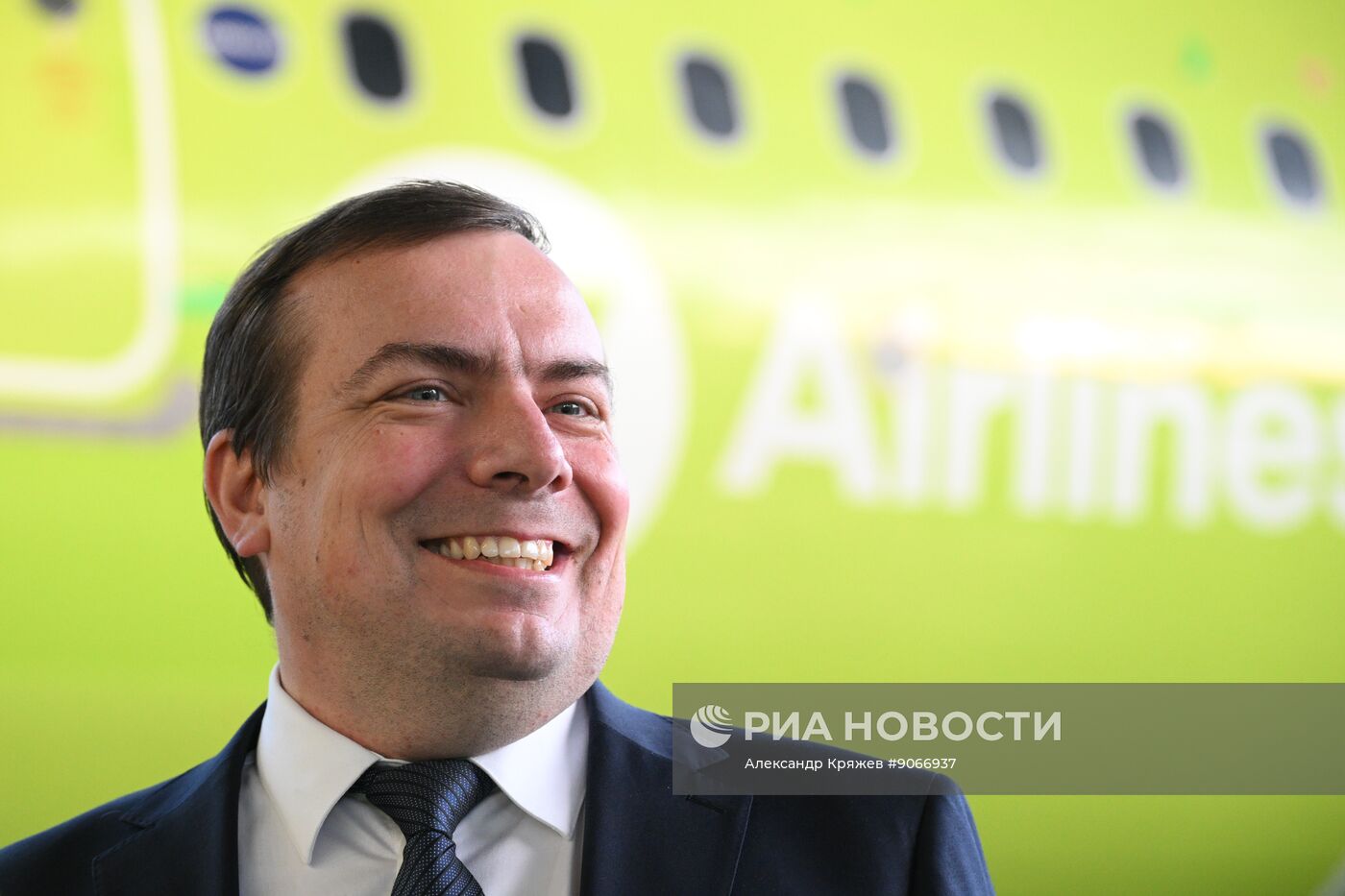 Строительство ангара в аэропорту Толмачево