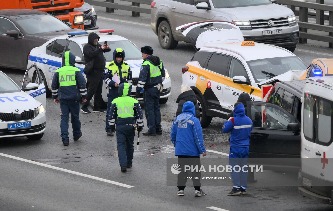 ДТП на Киевском шоссе в Москве