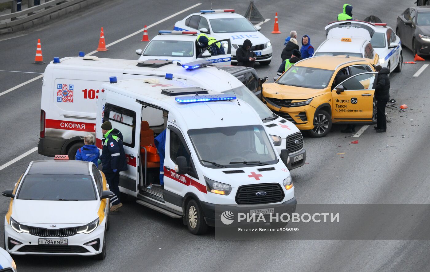 ДТП на Киевском шоссе в Москве