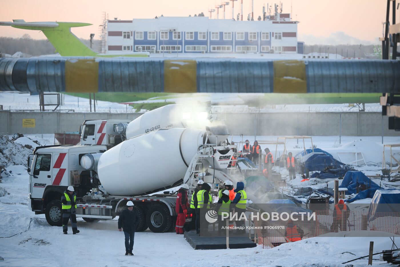 Строительство ангара в аэропорту Толмачево