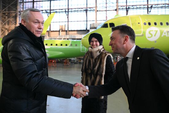 Строительство ангара в аэропорту Толмачево