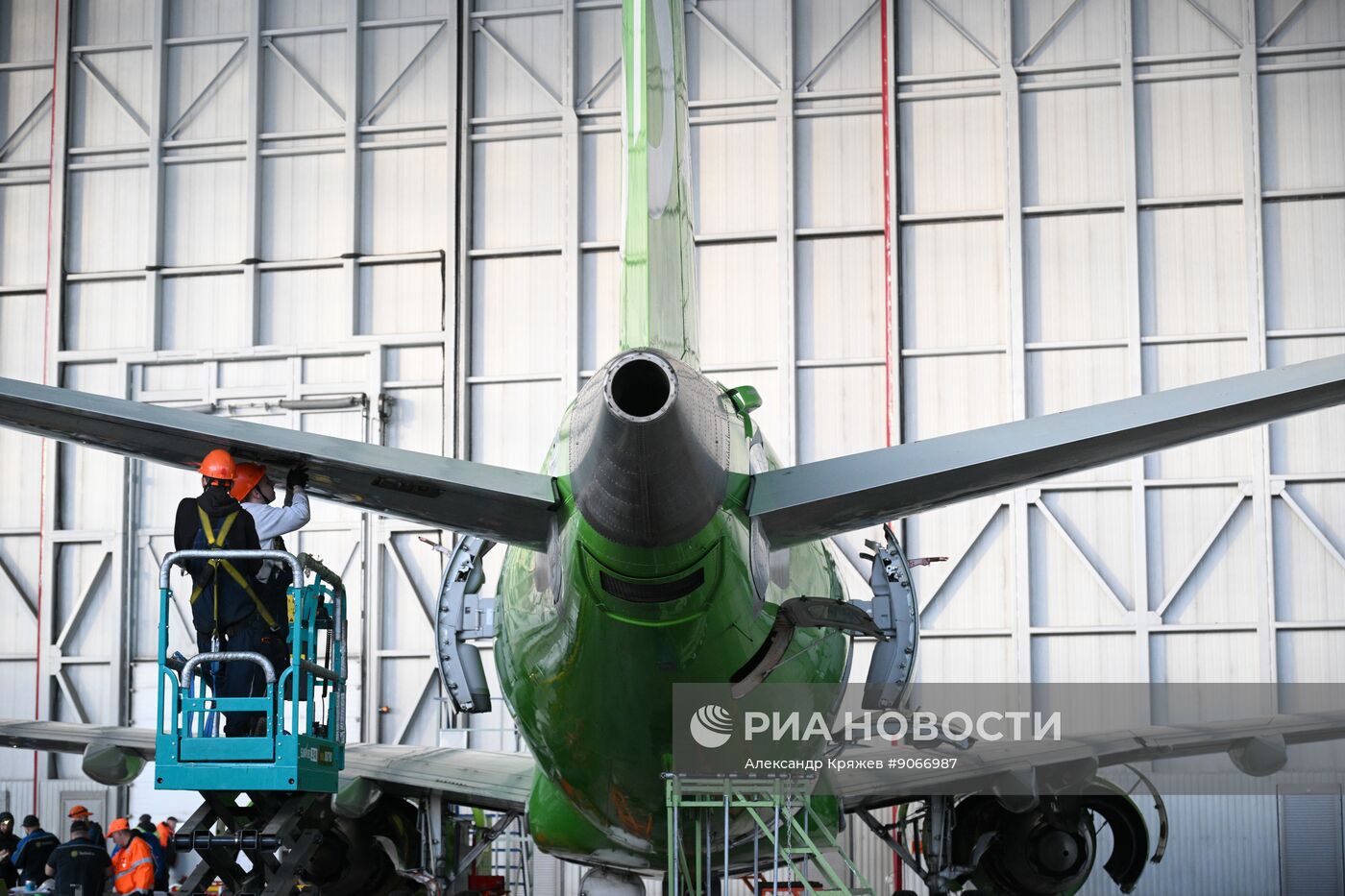 Строительство ангара в аэропорту Толмачево