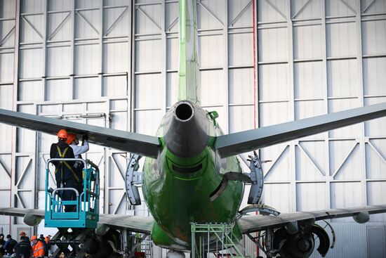 Строительство ангара в аэропорту Толмачево