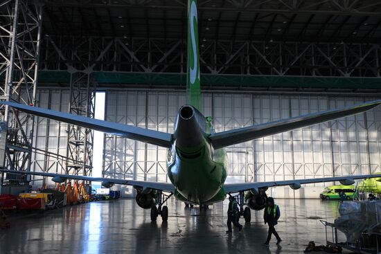 Строительство ангара в аэропорту Толмачево