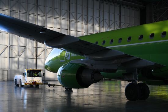 Строительство ангара в аэропорту Толмачево