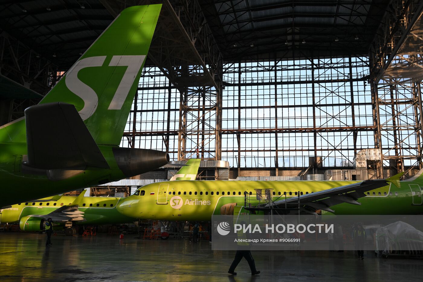 Строительство ангара в аэропорту Толмачево